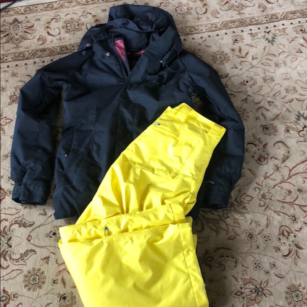 Oakley ski jacket and pants